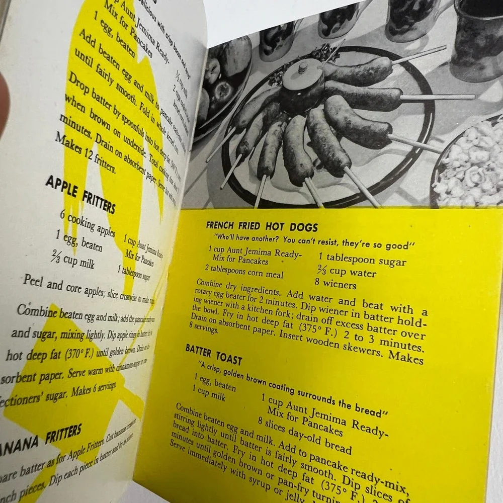 VTG Aunt Jemima Pancake Recipes Cookbook 1952 + Vintage Advertising 1984 Insert